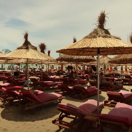 Esal Hotel 4*